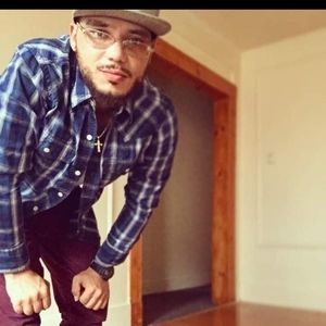 Meet your Posher, Cory'